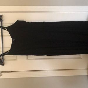 Black dress with pockets!